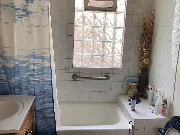 741 Rose Ave E #2 — Photo 8