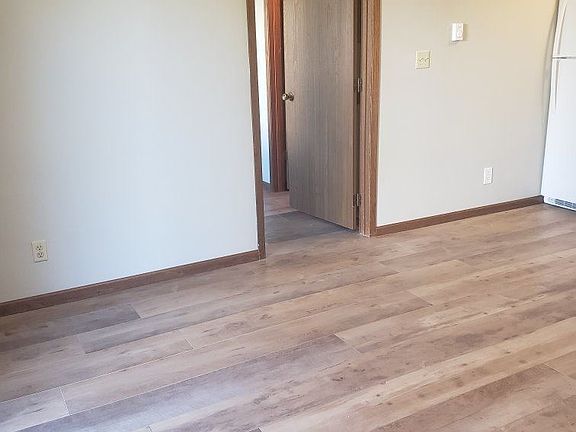 2nd image of 4417 Eastridge Dr APT 1