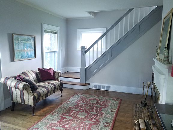 5th image of 203 Hoyt St