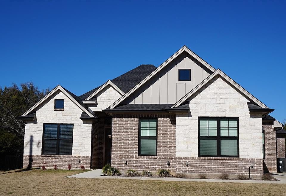 1st image of 24146 Stonewood Dr