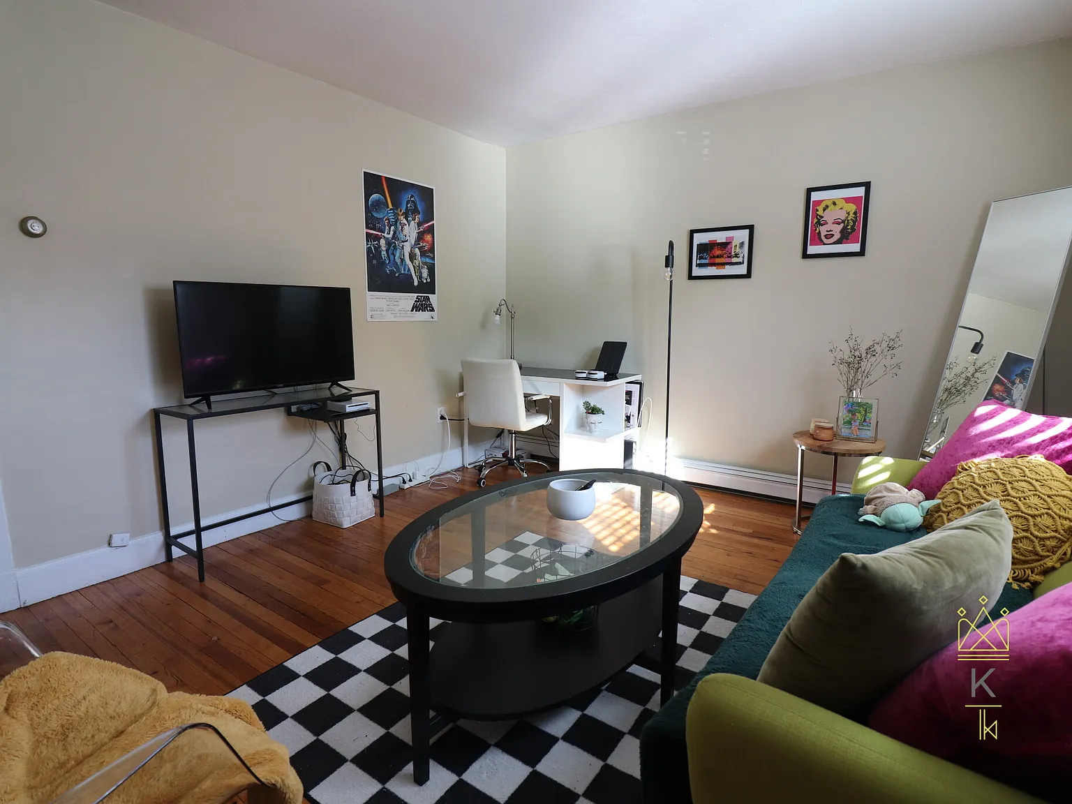 1 bed, 1.0 bath, $2,400 — Photo 1
