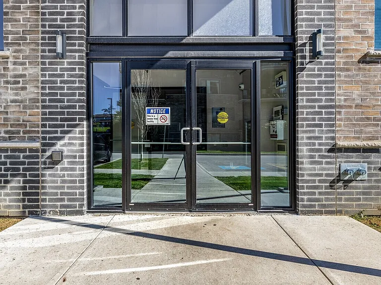 660 Garibaldi Ave #6 — Photo 25
