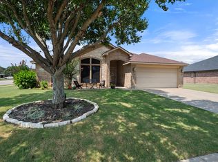 628 E Sheila Cir, Joshua, TX 76058