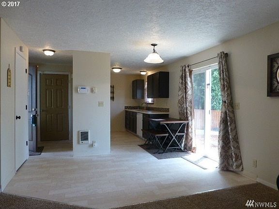 5th image of 106 Shenandoah Dr