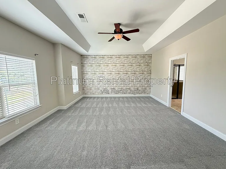 5075 Rialto Way — Photo 18