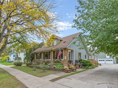 22 E Central Ave, Zeeland, MI, 49464
