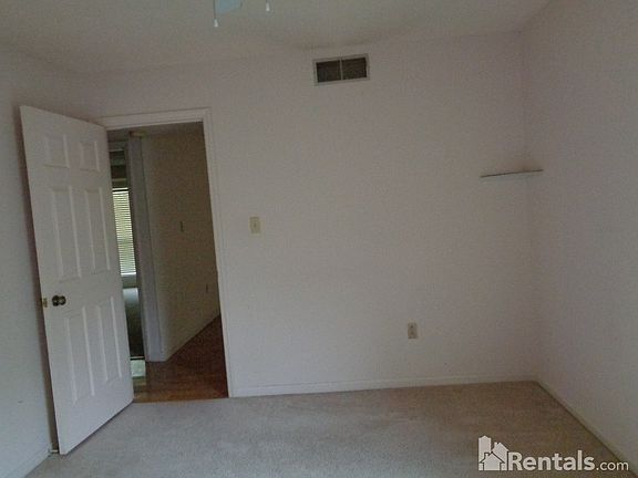 4th image of 7326 Winery Ln