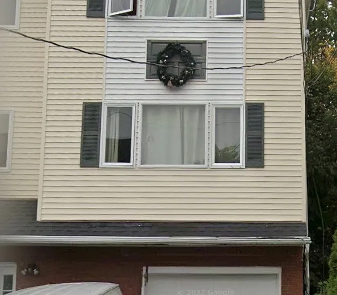 21-23 Rose Ter — Photo 1