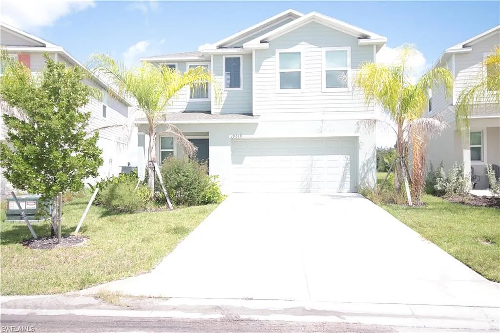 5 bed, 2.5 bath, 2171 sqft, $2,700 — Photo 1