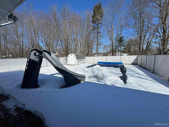 2nd image of 6841 M.75 Rd