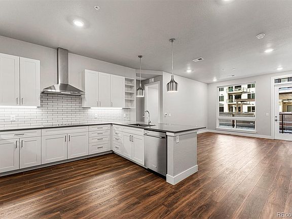 5th image of 20 Wilcox Street #207