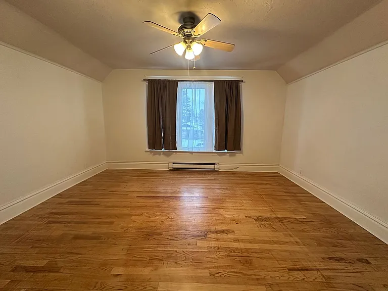 1104 W Kiernan Ave — Photo 9