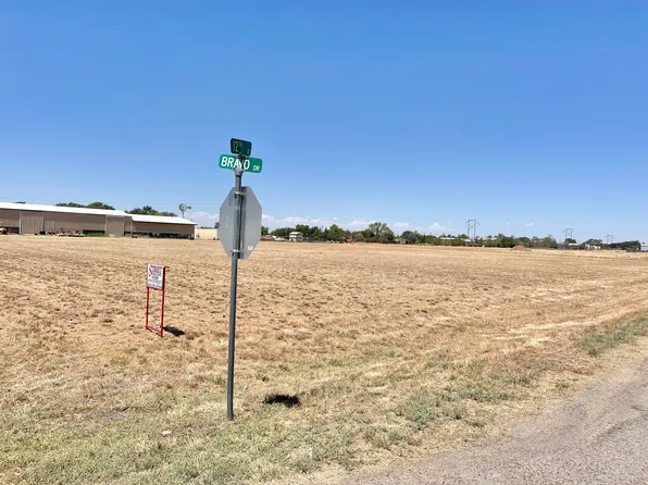 1201 Bravo St, Plainview, TX 79072