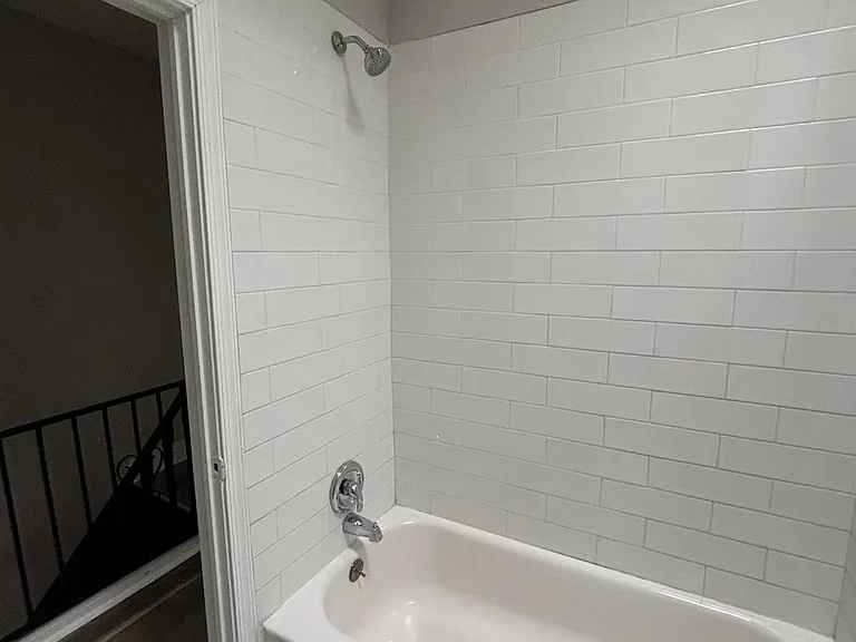 2525 Shields St — Photo 7