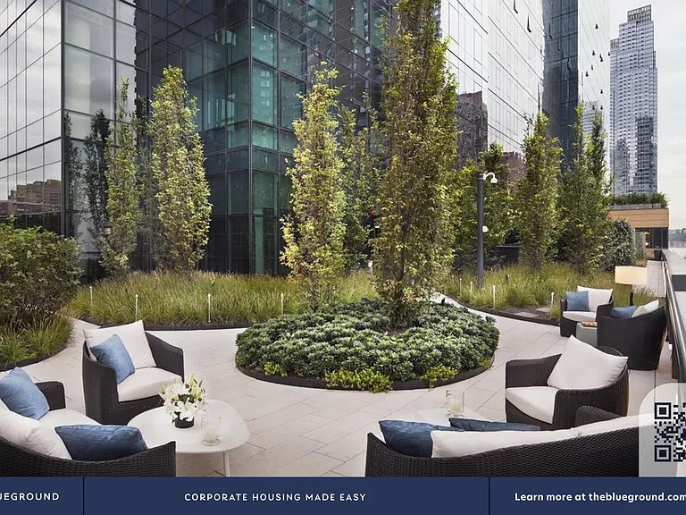 450 W 42nd St #29P — Photo 19