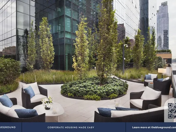 450 West 42nd Street image 29 of 34