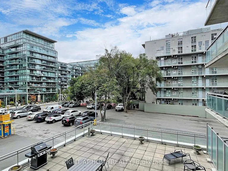 38 Niagara St #312 — Photo 18
