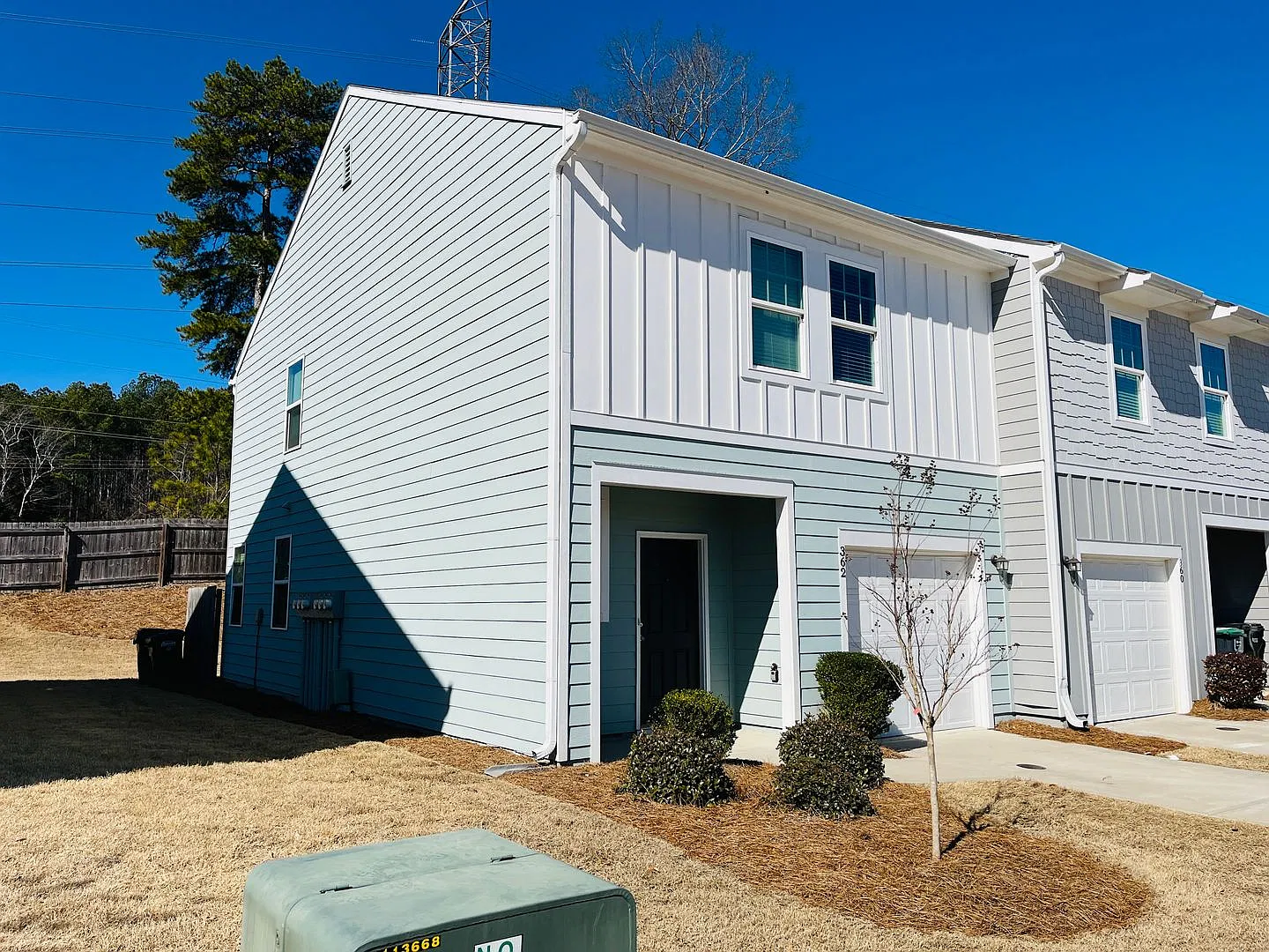 Move In Special - $1000 Off 1st Months With A 10/30 Move In Date Or Sooner And No App Fees Welcom... — Photo 2