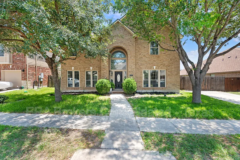 4 bed, 3.5 bath, 3384 sqft, $3,300 — Photo 1