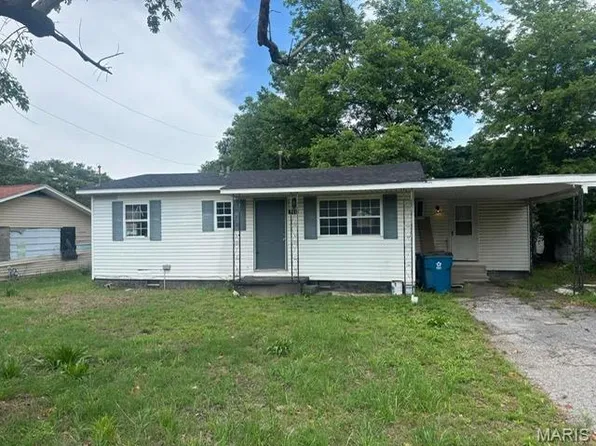 306 S Marion St, Clarkton, MO 63837