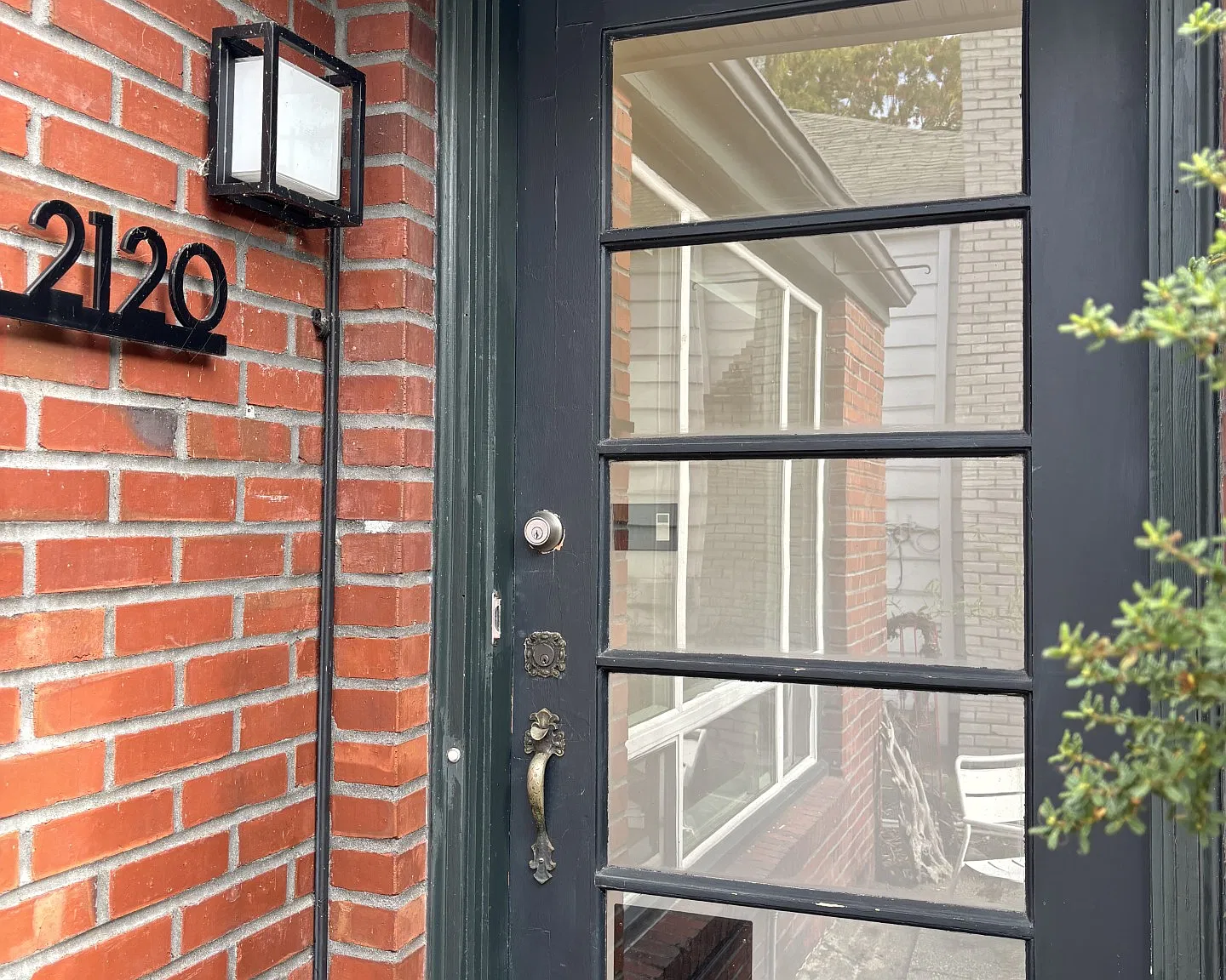 2120 NE 80th St — Photo 2