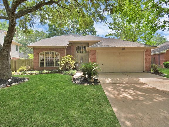 2nd image of 203 Rolling Plains Dr