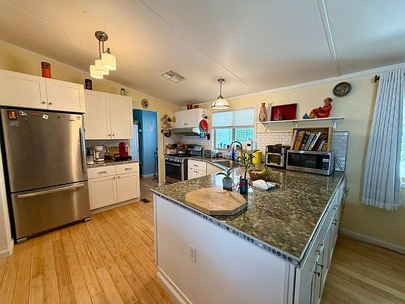 3rd image of 8401 S Kolb Rd #169