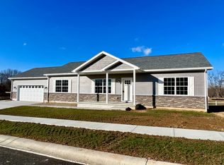 18 Doe Creek Cir, Cloverdale, IN 46120