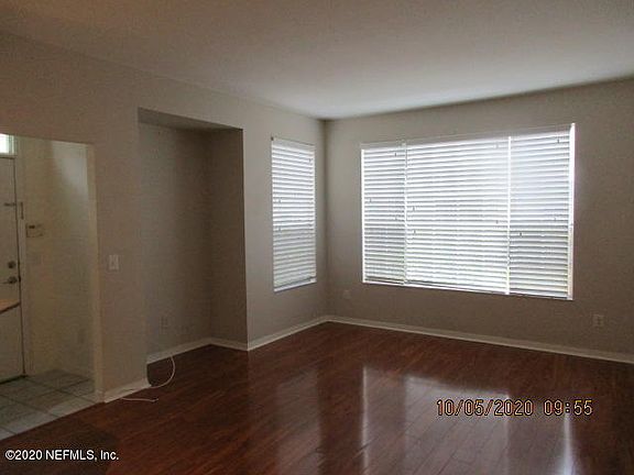 5th image of 13703 N Richmond Park Dr #2503