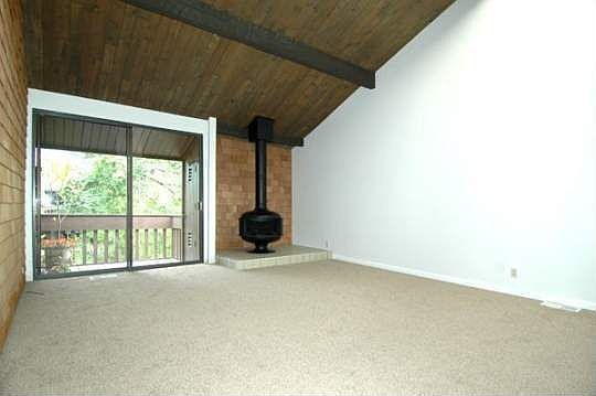 4th image of 121 Shelter Lagoon Dr