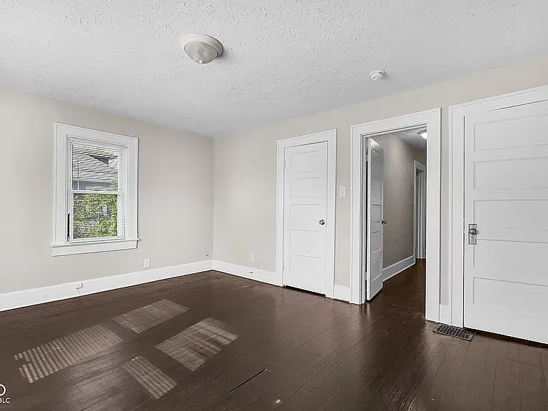 3019 Broadway St — Photo 17