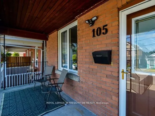 105 Barker Ave, Toronto, ON M4C 2N8
