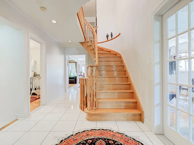 8890 Martin Grove Rd — Photo 29