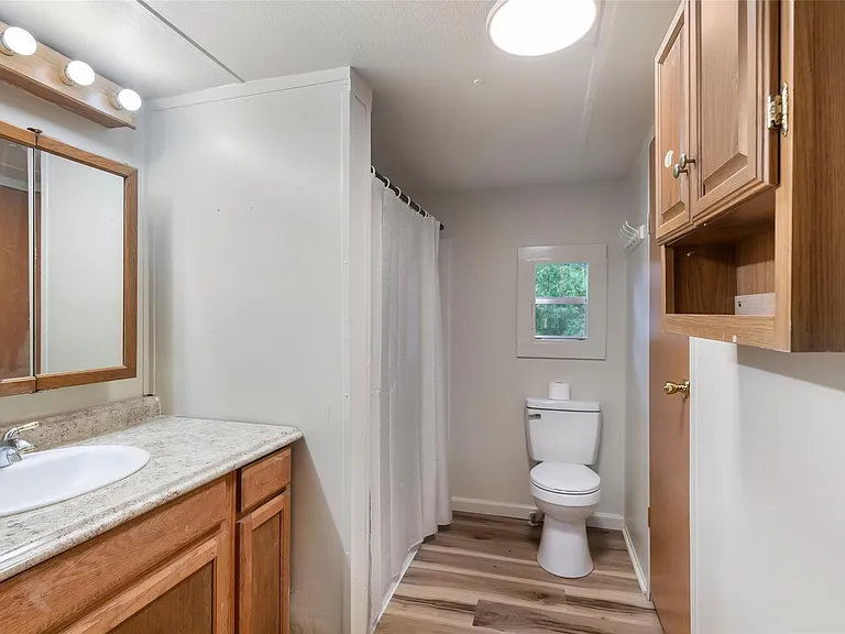 204 1/2 Kerry Rd — Photo 13