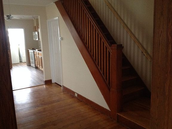 2nd image of 838 Lincoln Ave