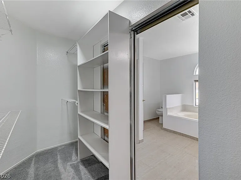 2920 Caressa Ct — Photo 43