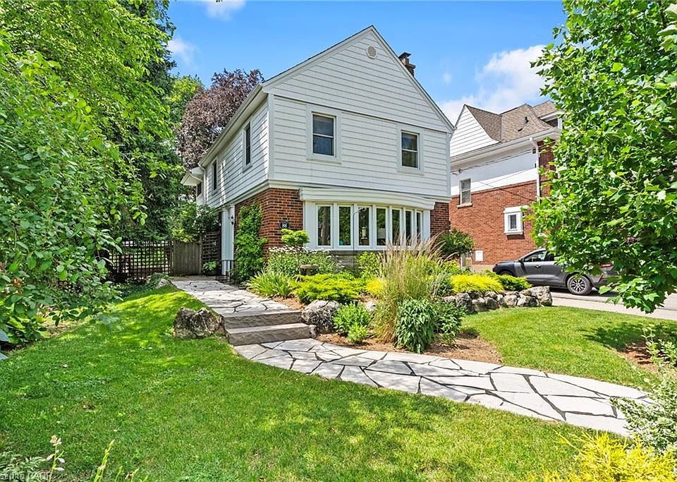 1st image of 88 Rothsay Ave