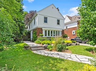 88 Rothsay Ave, Hamilton, ON L8M 3G1