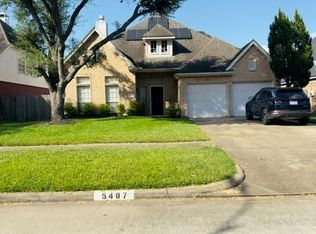 5407 Masonglen Ct, Sugar Land, TX 77479