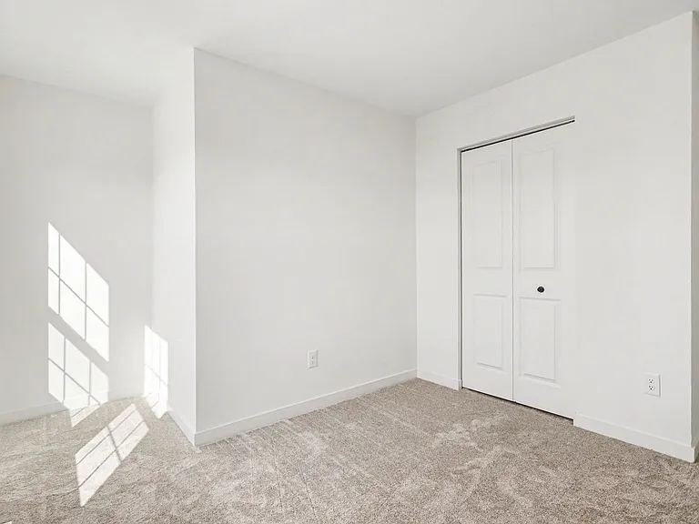 667 Bush Blvd — Photo 13