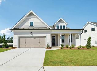 135 High Point Dr, Hoschton, GA 30548