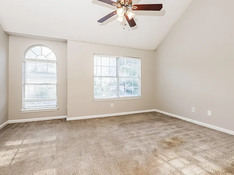 2432 Wood Bend Ln — Photo 8