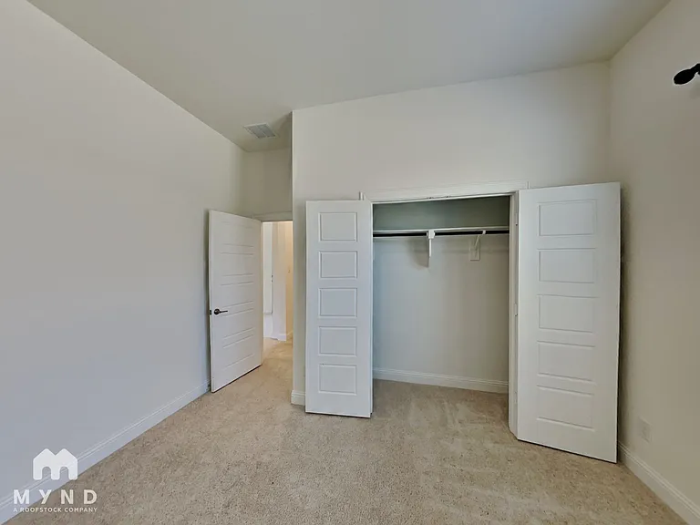 12108 Buffalo Hills Dr — Photo 14
