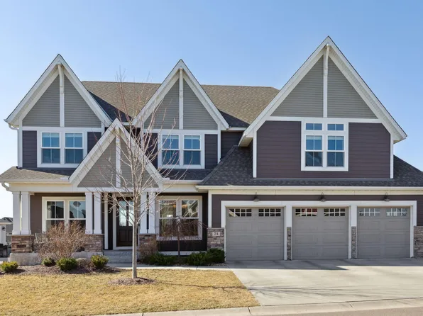 74 Rapp Farm Ln, North Oaks, MN 55127