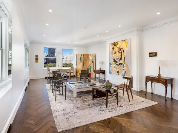 781 5th Avenue image 1 of 11