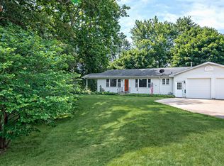 2106 W John Beers Rd, Stevensville, MI 49127