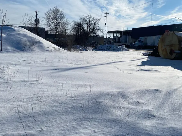 1900 Will Ave NW, Grand Rapids, MI 49504