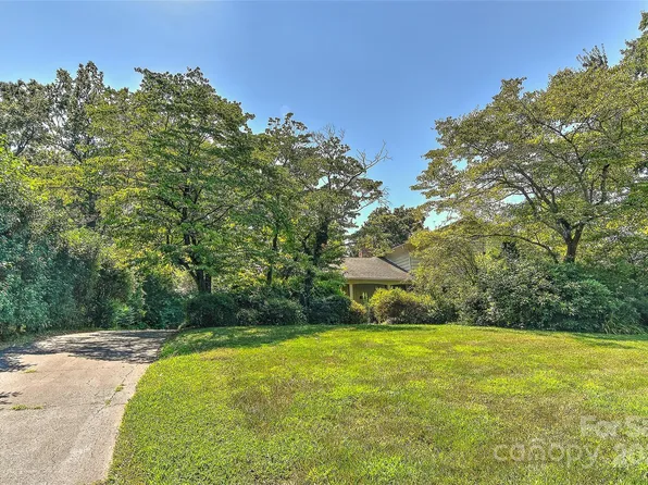 845 Greentree Dr, Charlotte, NC 28211