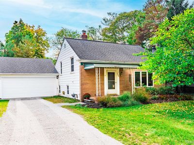 9447 Whitall Ln, Grosse Ile, MI, 48138