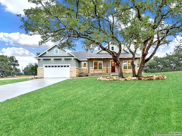 111 SADDLE HORN CIRCLE, Bandera, TX 78003